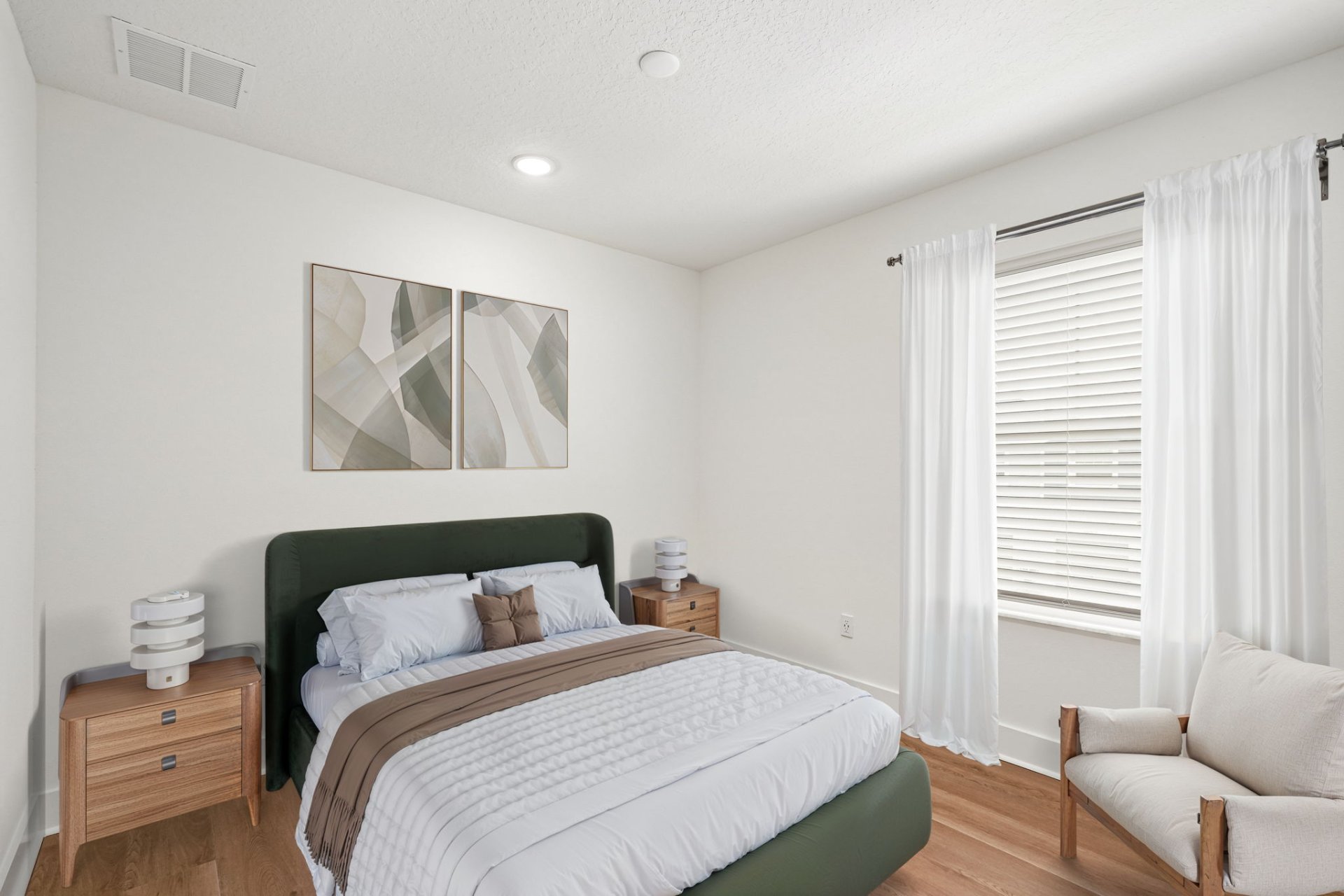 82 web or mls blackstone creek unit 10060 s1007 025 virtually staged